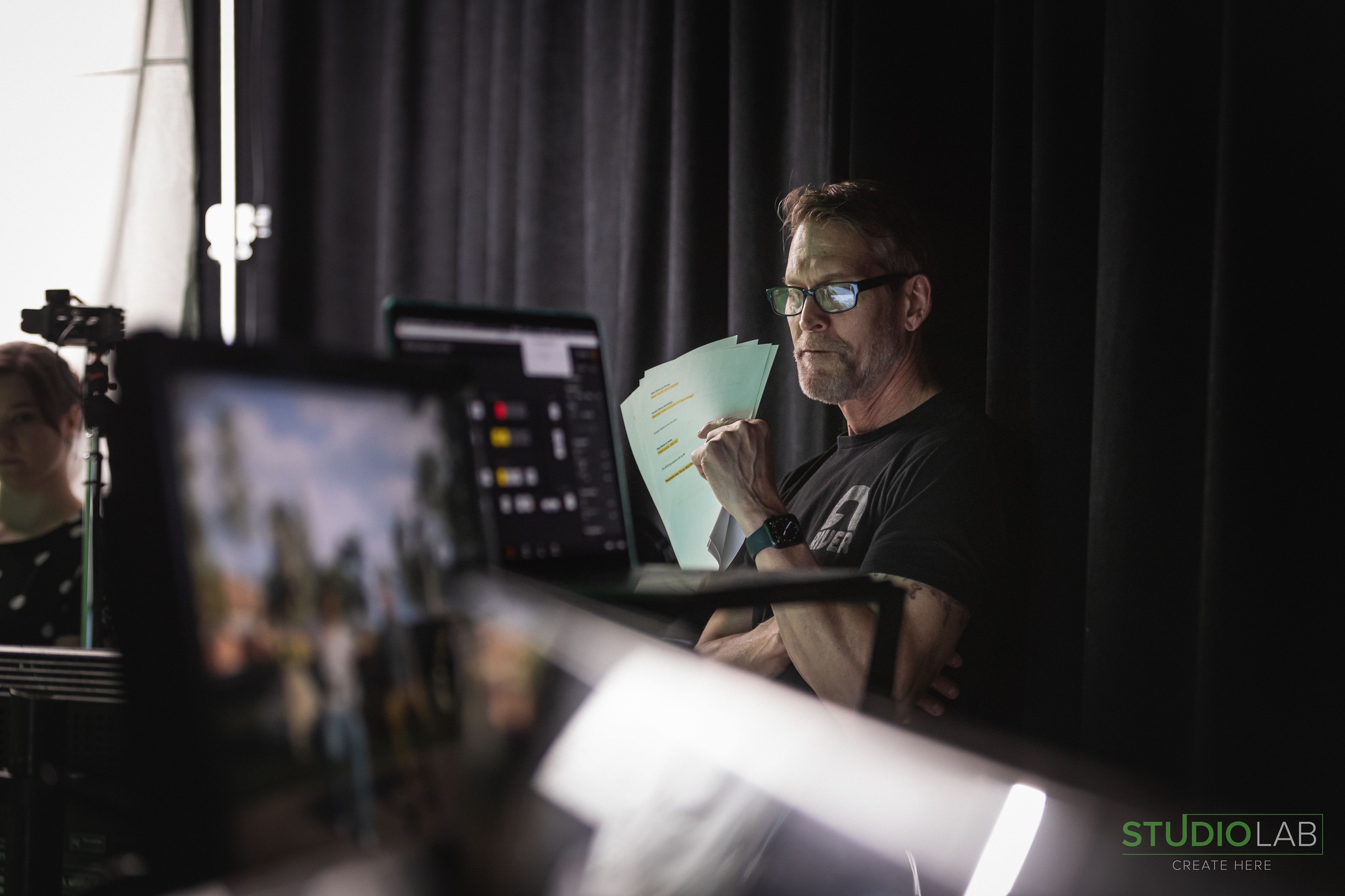 Virtual production on the green screen set.